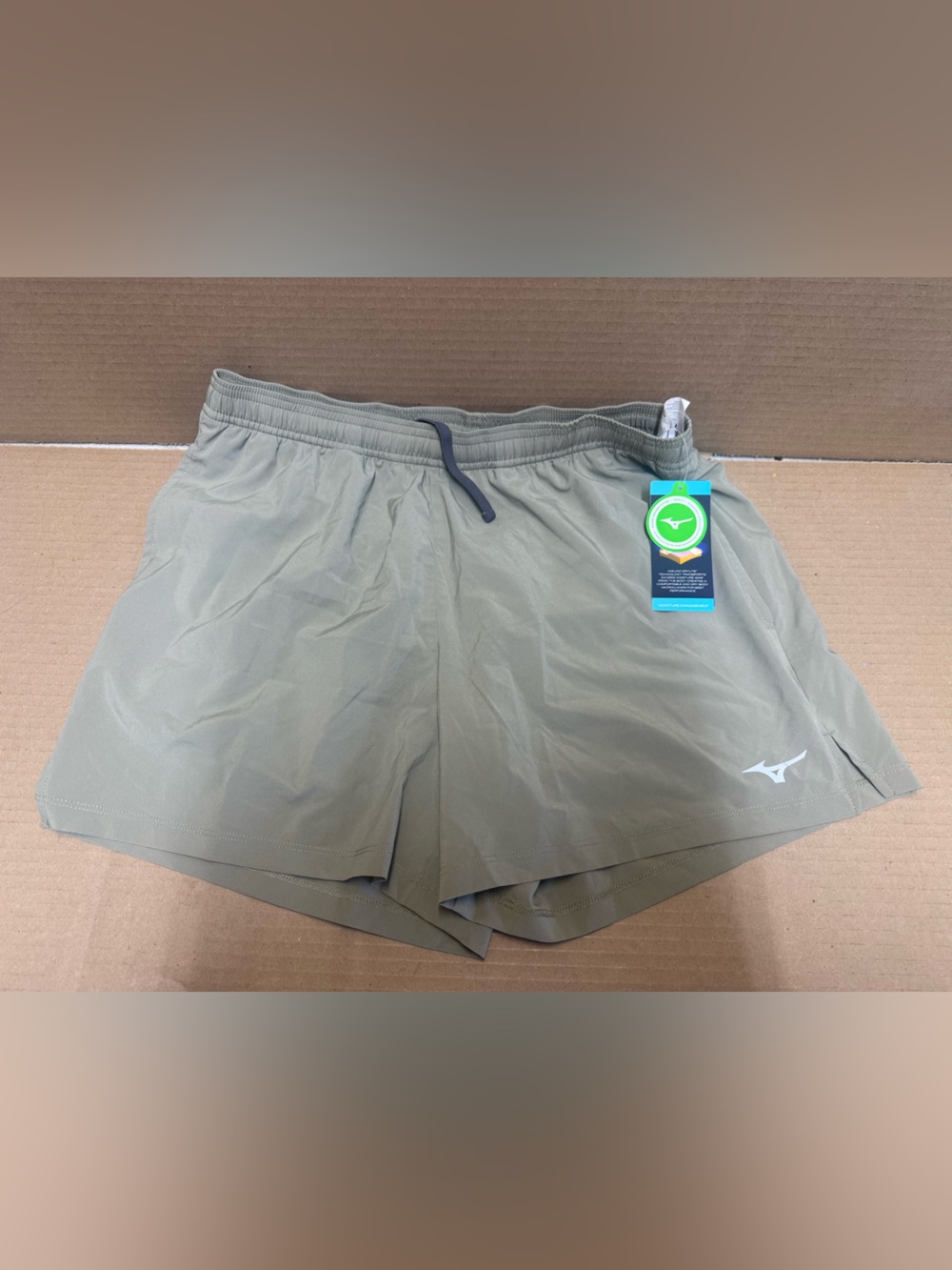 New Mizuno Men Athletic Shorts